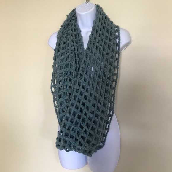 NEW Turquoise Net Infinity Scarf - Picture 2 of 4